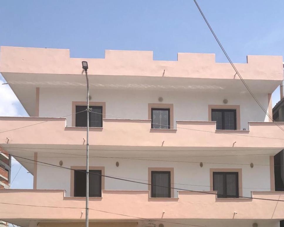 Casa Intera La Paghi Come Una Camera The Home With The Price Of A Room Durrës Eksteriør bilde